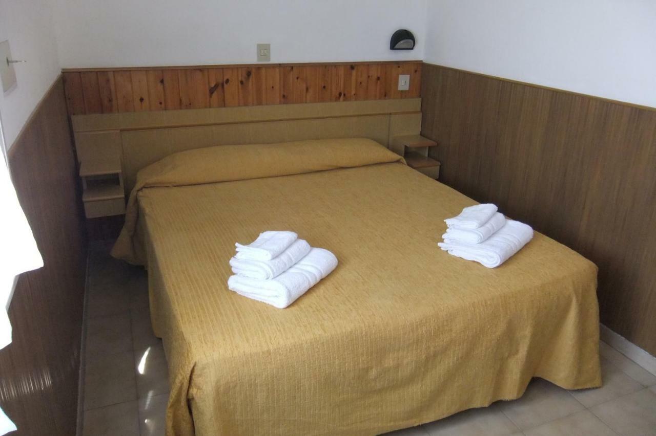 Albergo Villalma Rimini Kültér fotó
