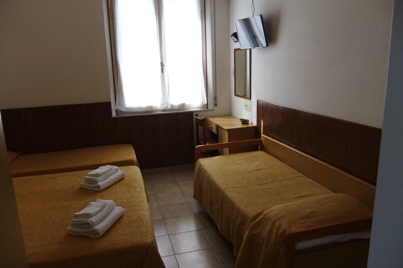 Albergo Villalma Rimini Kültér fotó