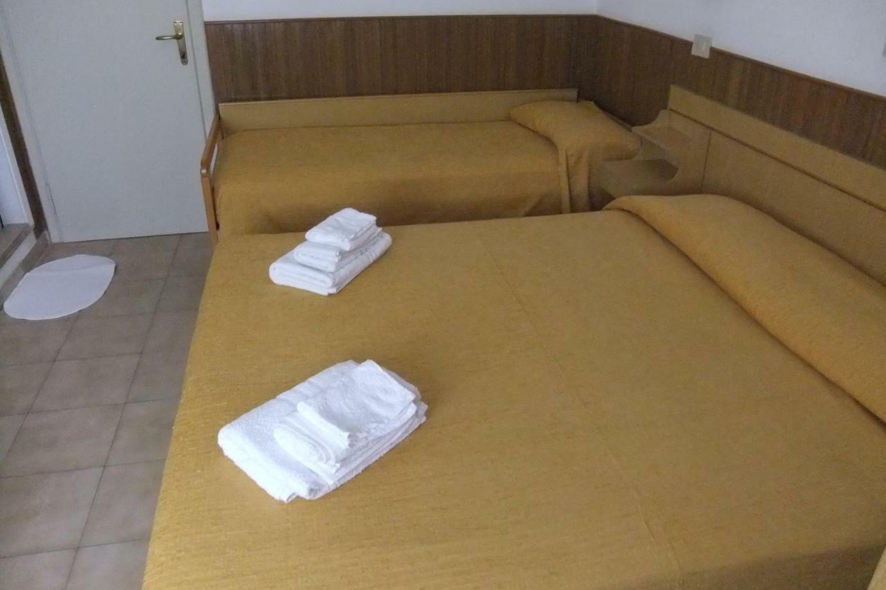 Albergo Villalma Rimini Kültér fotó